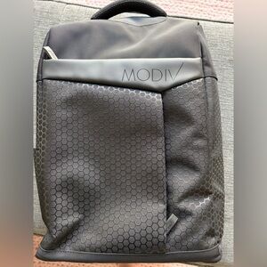 MODIV LIV Backpack Black